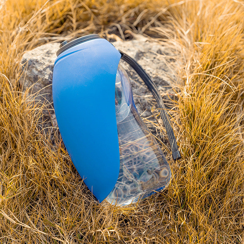 Portable Dog Water Bottle with Leaf-Shaped Bowl, 680 ml – Sky Blue