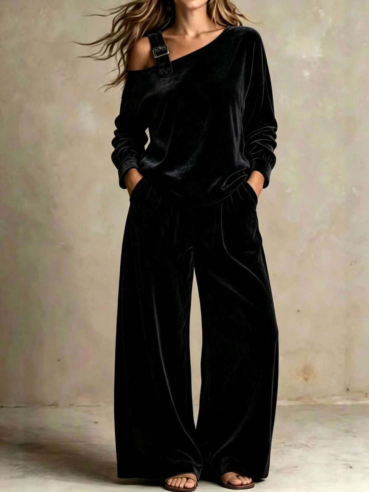 Women's Off-Shoulder Velvet Two-Piece Set with Pants (photo 9)
