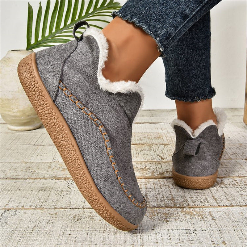 Women's V-Cut Plush-Lined Flat Ankle Boots (photo 5)