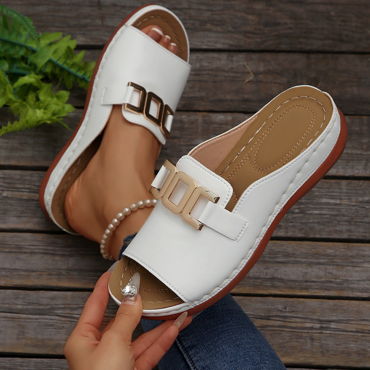 Women's Chain-Detail Platform Wedge Slides (photo 8)