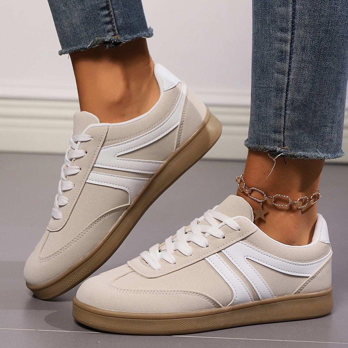 Women's Lace-Up Round-Toe Sporty Flats (photo 6)