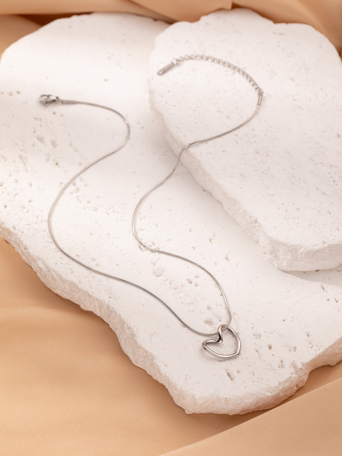 Twisted Hollow Heart Pendant Necklace (photo 10)
