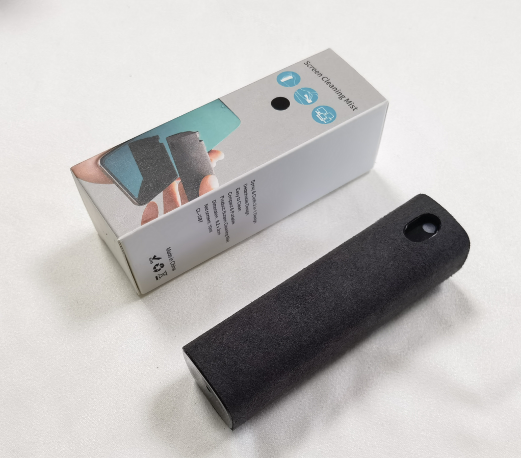 Pocket Screen Cleaner Spray with Microfiber Pad (photo 24)