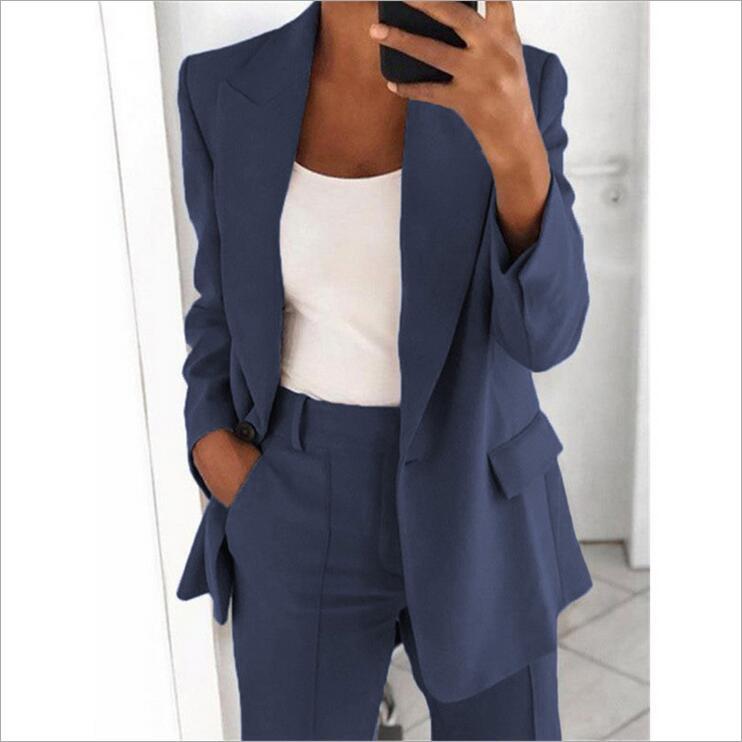 Women's Two-Piece Suit: One-Button Blazer and Slim Trousers (photo 9)