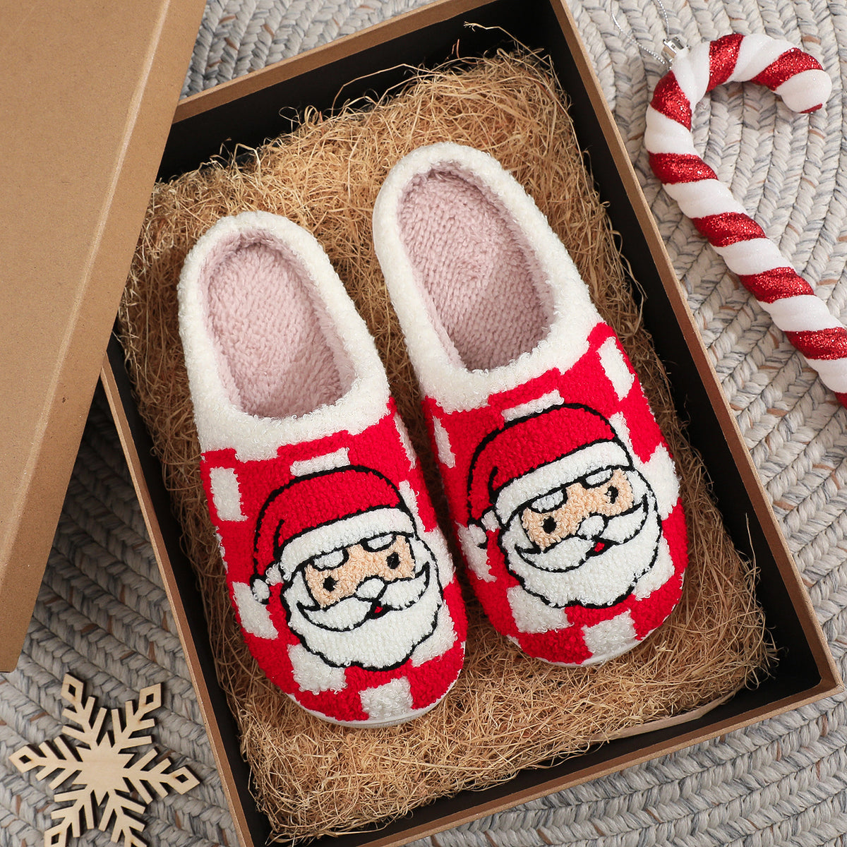 Christmas Plaid Santa Plush Slippers (photo 4)