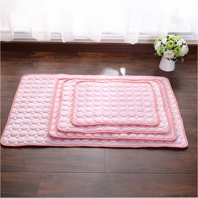 Ice Silk Pet Mat for Dogs and Cats (photo 8)