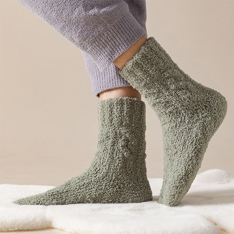 Fuzzy Coral Fleece Socks (photo 4)