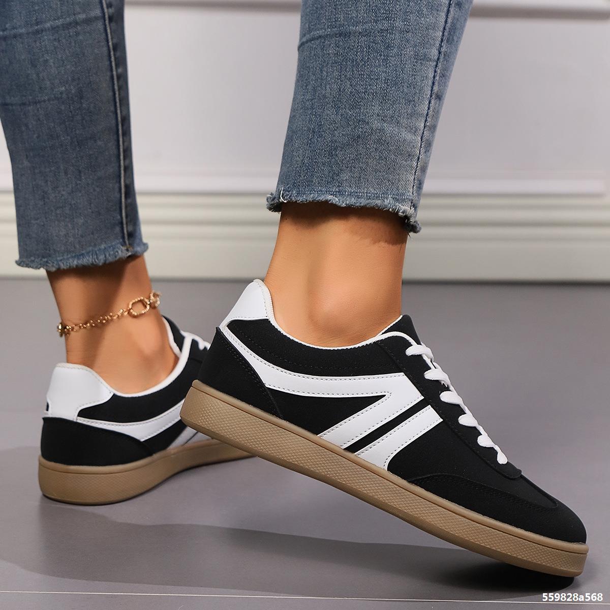 Women's Lace-Up Round-Toe Sporty Flats (photo 5)