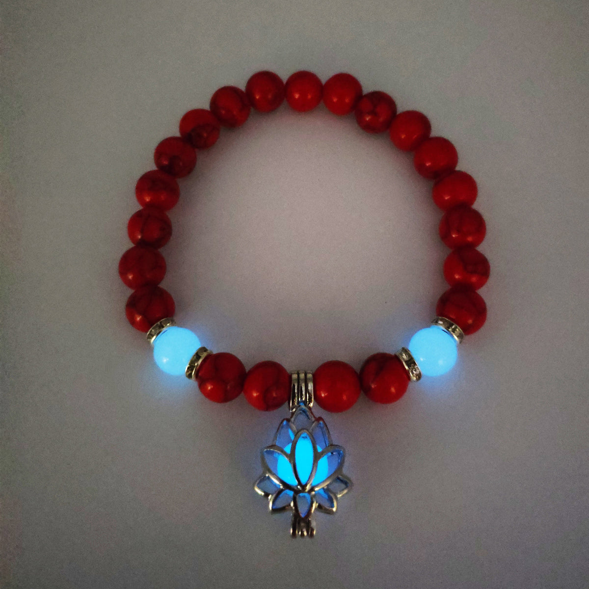 Glow-in-the-Dark Lotus Charm Beaded Bracelet – C