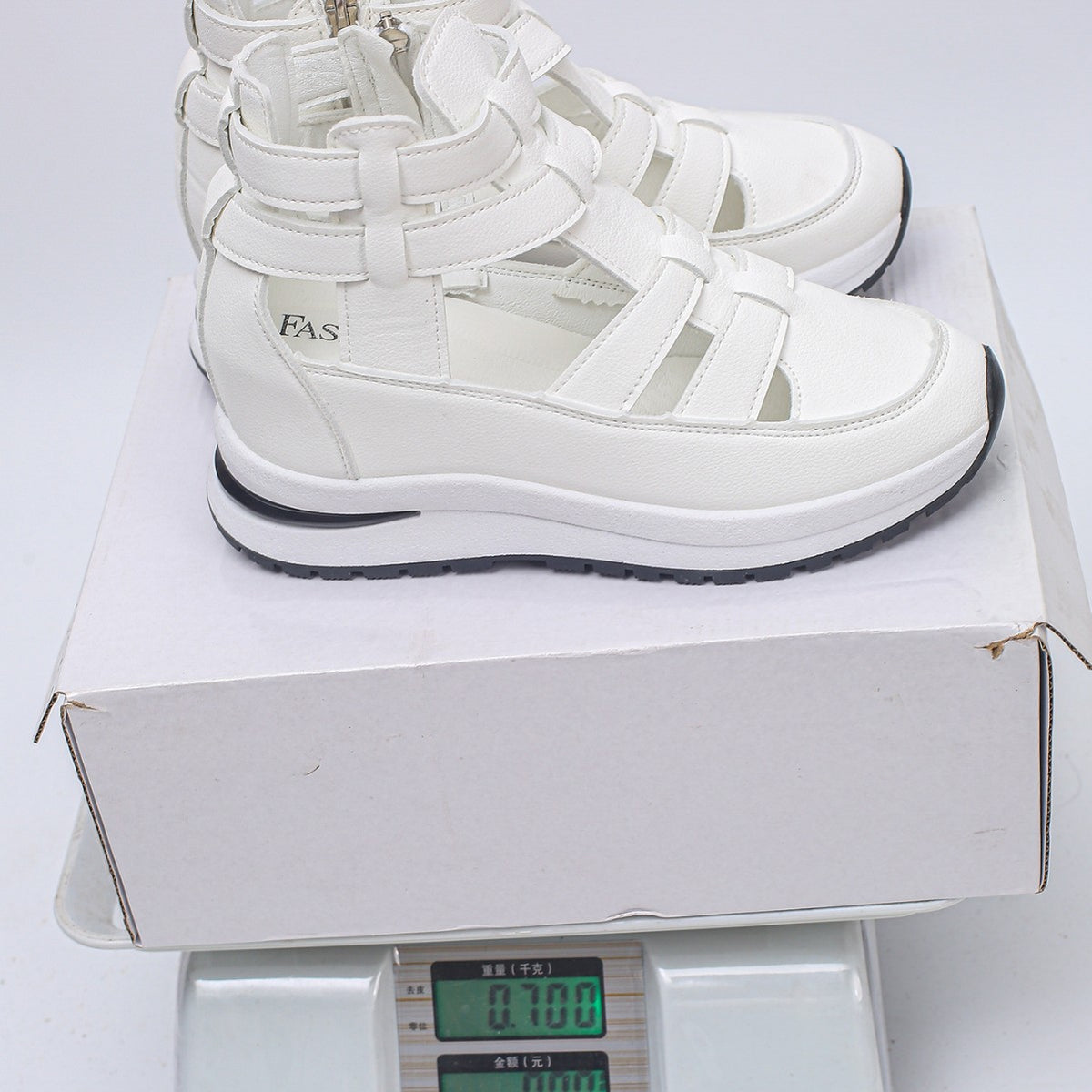 Women's Closed-Toe Cut-Out Platform Sandals (photo 6)