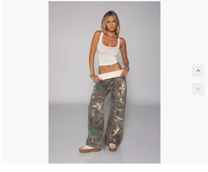 Women's Loose Straight-Leg Jeans with Pockets (photo 8)