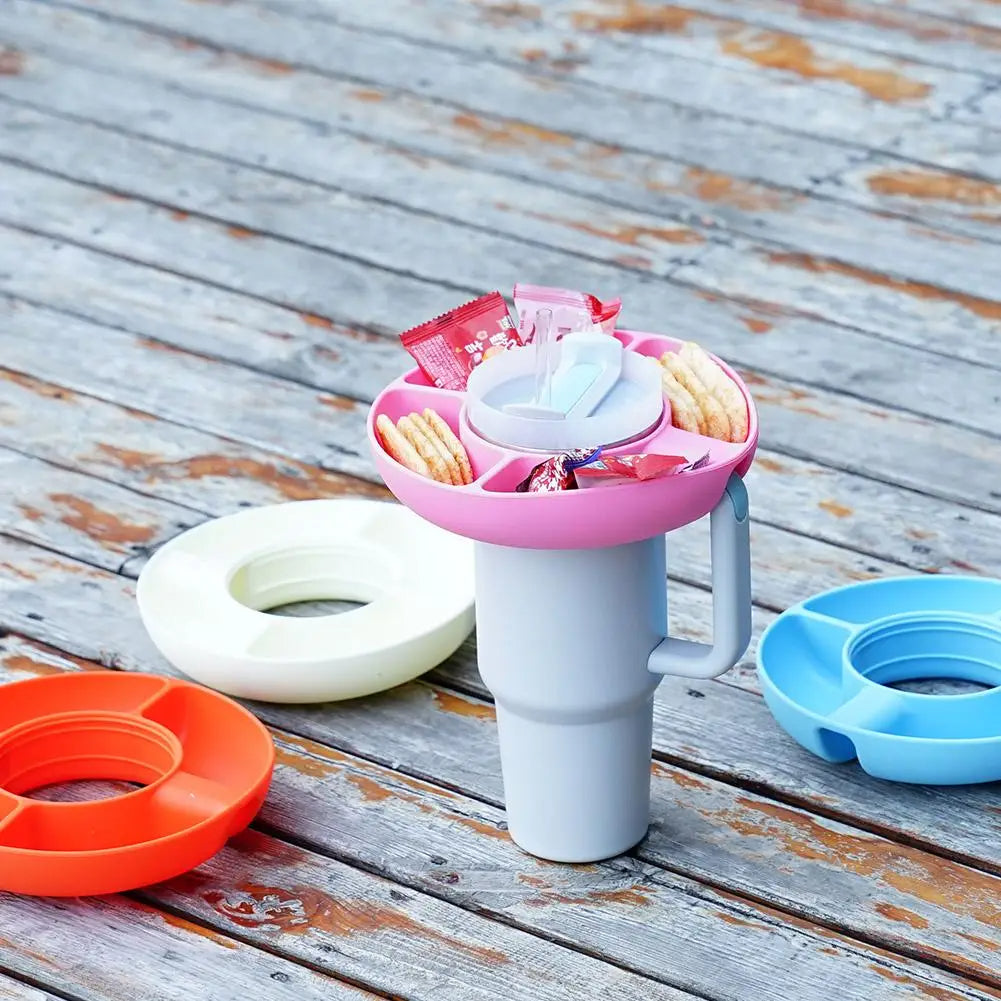 Silicone 4-Compartment Snack Ring for 40 oz Tumblers (photo 3)