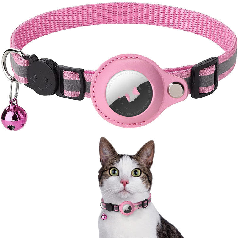 Reflective Pet Collar with AirTag Holder (photo 12)