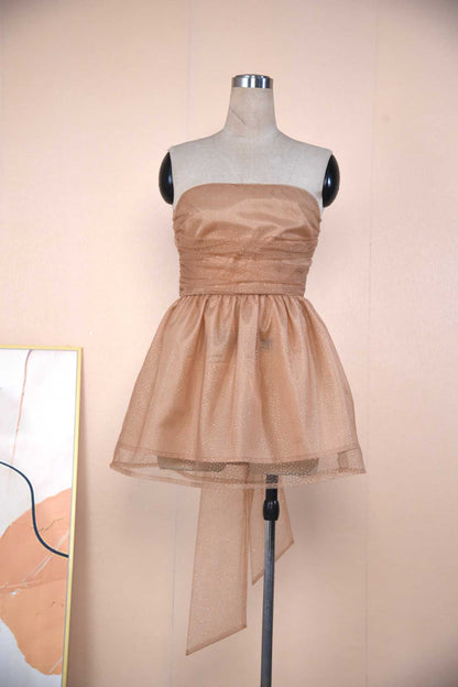 Women's Lace Strapless Mini Dress with Back Bow (photo 13)