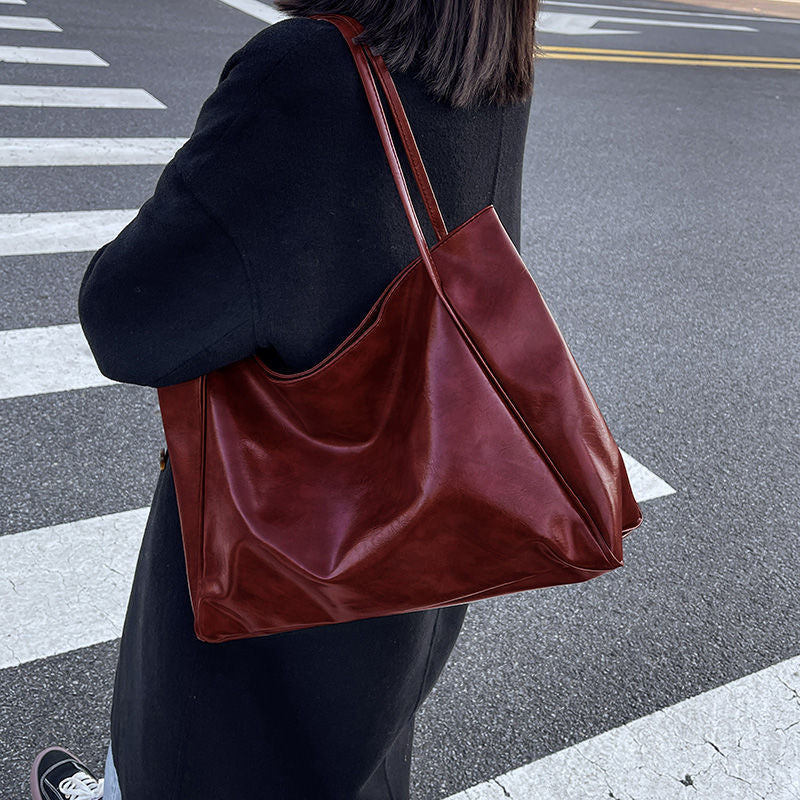 Large Soft PU Shoulder Bag (photo 13)