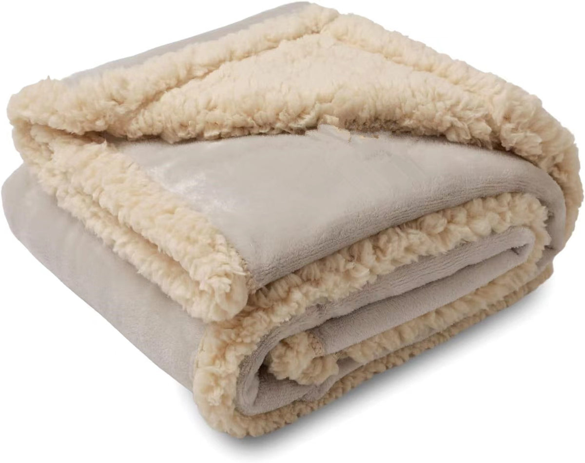 Thick Sherpa Flannel Pet Blanket (photo 7)