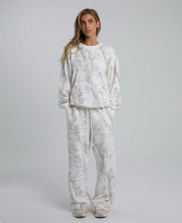 Women's Camo Leaf Print Hoodie and Pants Set (photo 7)