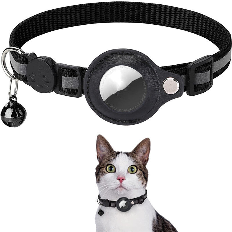 Reflective Pet Collar with AirTag Holder (photo 10)