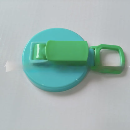 Reusable Soda Can Lid with Straw (photo 14)