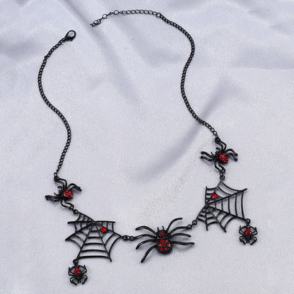 Halloween Spider and Web Necklace (photo 4)
