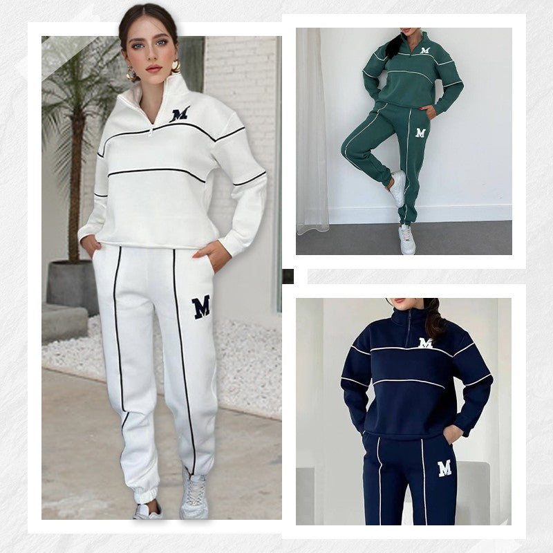 Women's Pullover Sweatshirt and Baggy Sweatpants Set (photo 3)