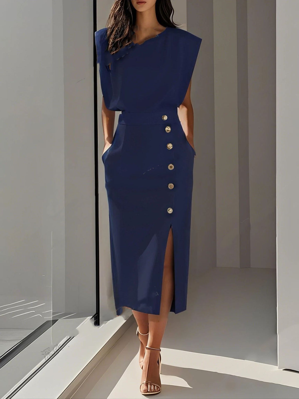 Women's Sleeveless Button-Front Midi Dress with Slit (photo 7)