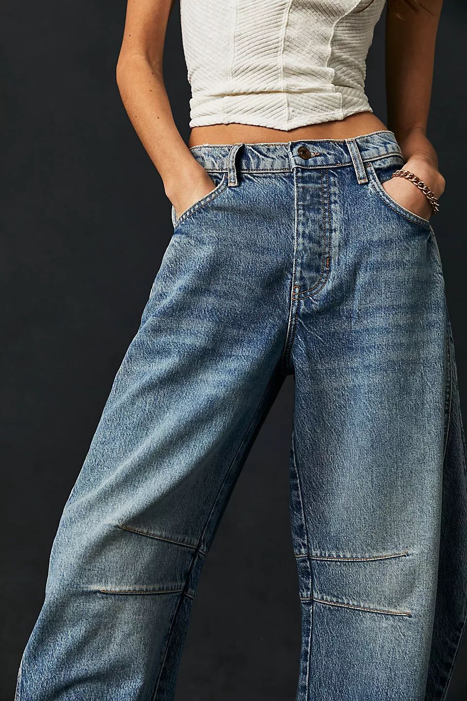 Women's Mid-Rise Wide-Leg Barrel Jeans (photo 35)