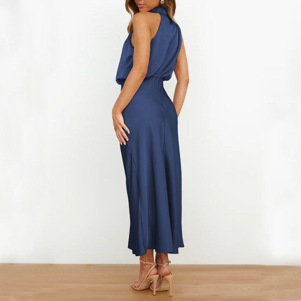 Women's Sleeveless Fitted Evening Dress (photo 4)
