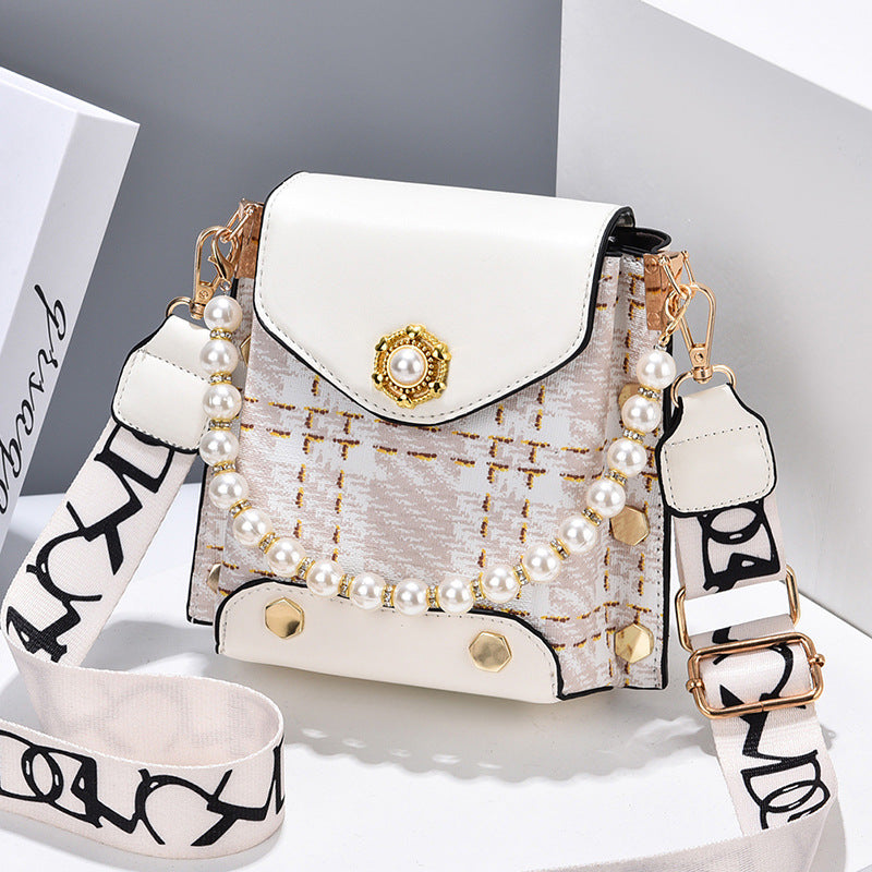 Mini Crossbody Phone Bag with Pearl Chain (photo 11)