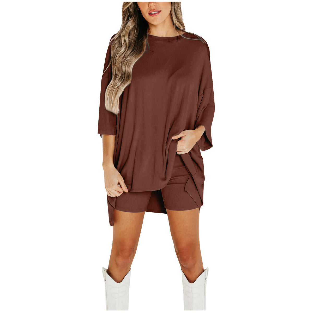 Women's Batwing T-Shirt and Shorts Set (photo 24)