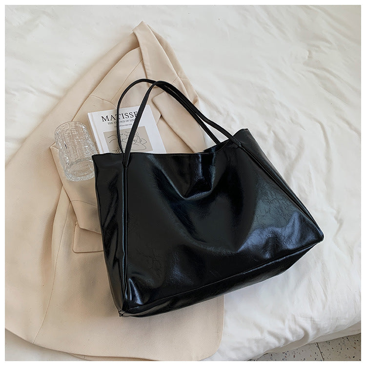 Large Soft PU Shoulder Bag (photo 10)