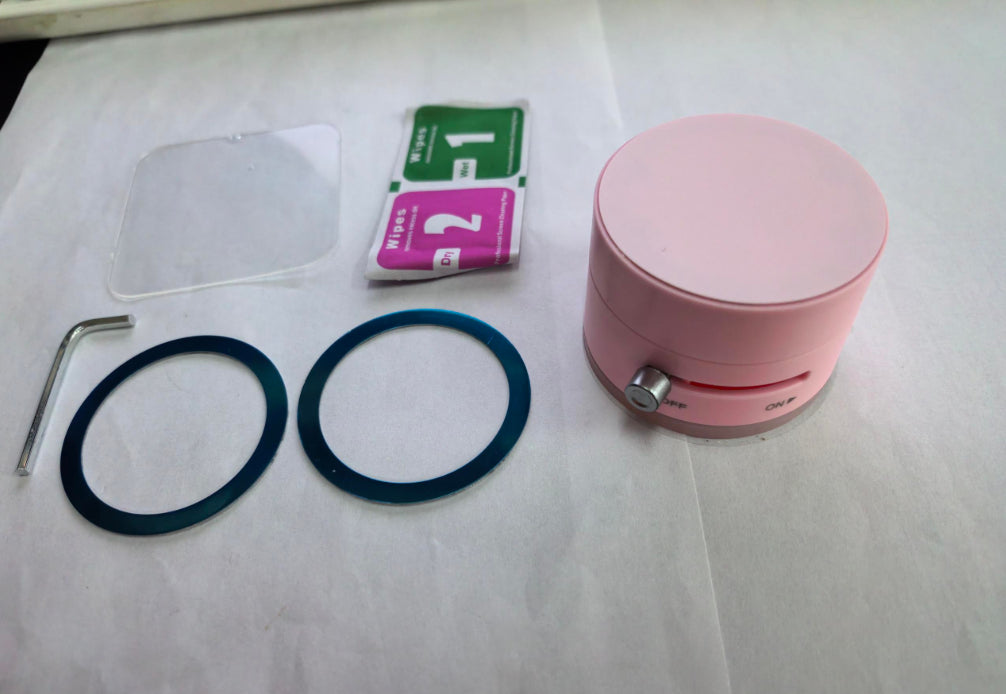 Foldable Magnetic Suction Cup Phone Holder (photo 12)