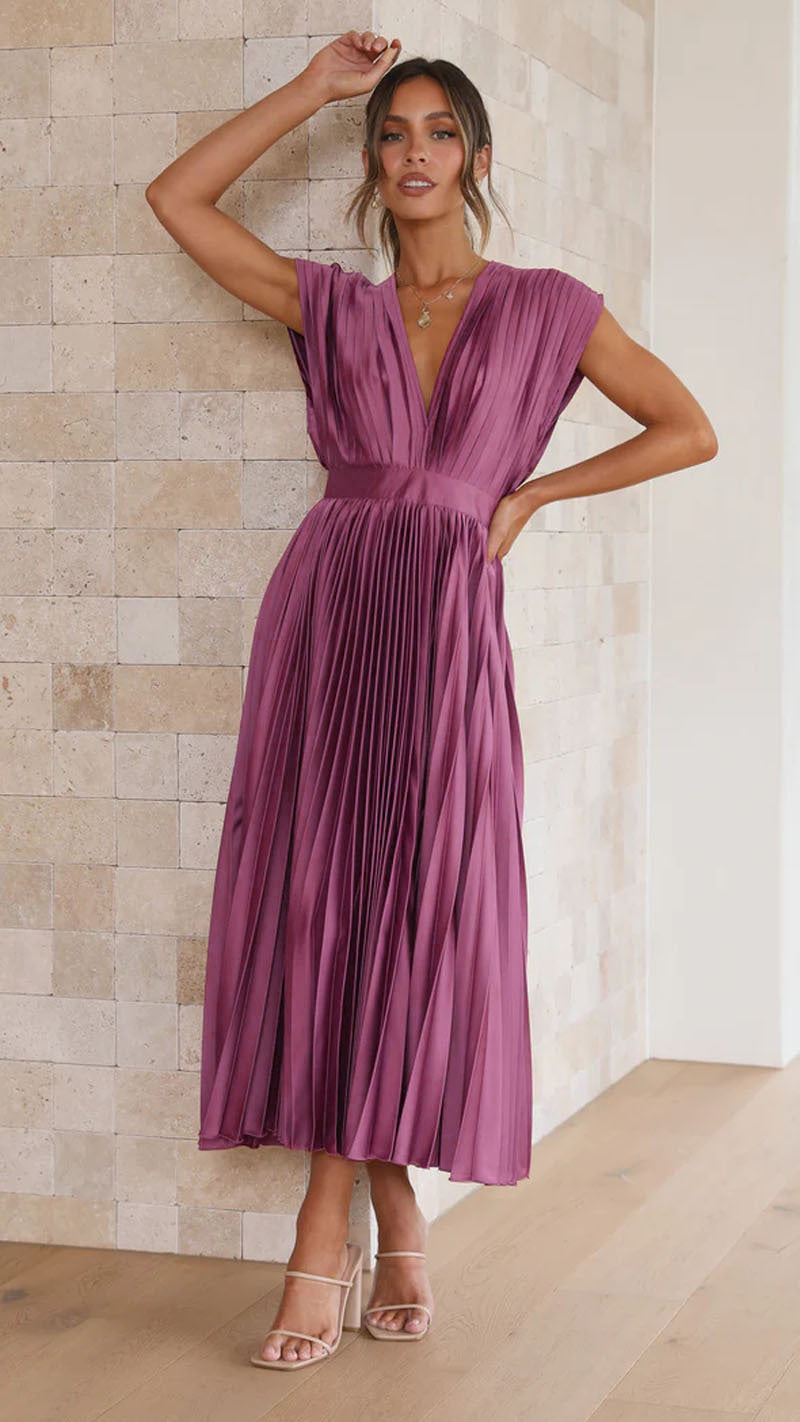 Women's V-Neck Pleated Sleeveless Dress with Zipper (photo 9)