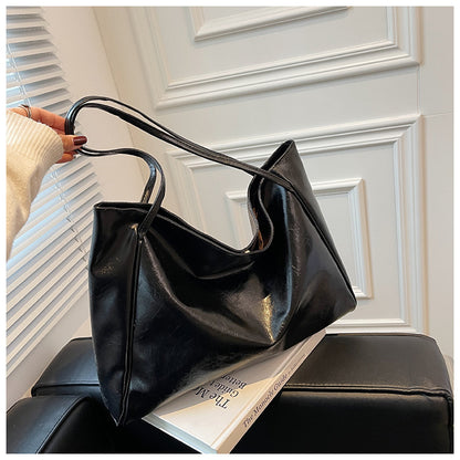 Women's Vintage PU Leather Tote Shoulder Bag (photo 11)
