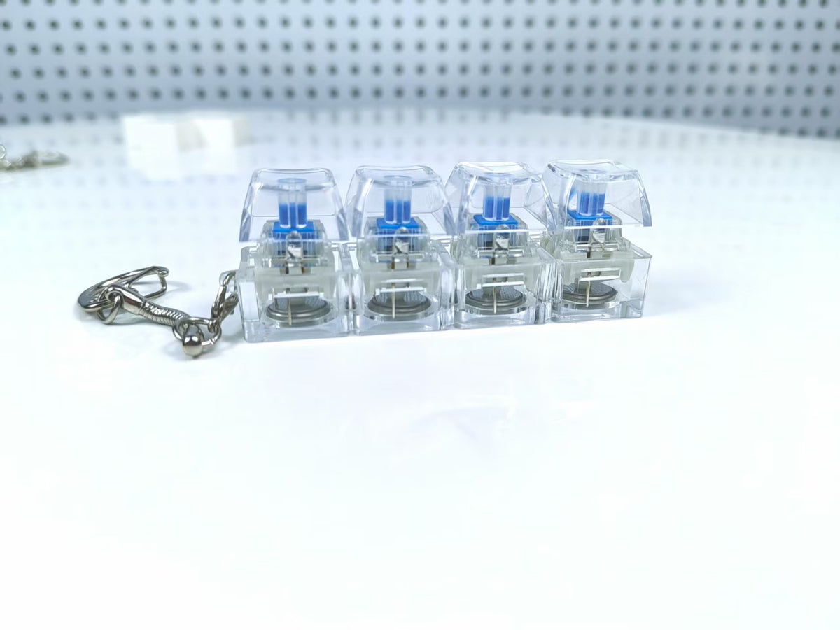 4-Key Clicker Keychain with Light (photo 6)