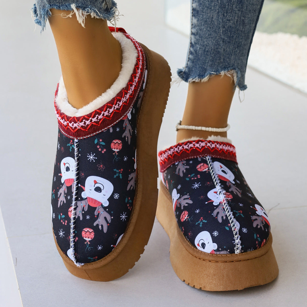 Women's Christmas Print Plush-Lined Slip-On Ankle Boots (photo 4)