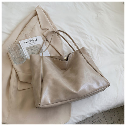 Large Soft PU Shoulder Bag (photo 12)