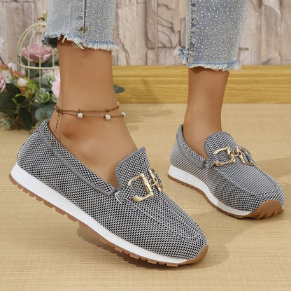 Women's Canvas Low-Top Flat Sneakers (photo 3)