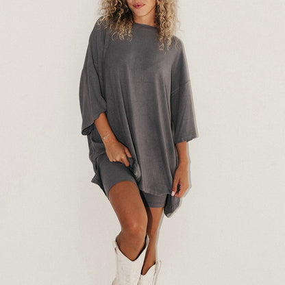 Women's Batwing T-Shirt and Shorts Set (photo 3)