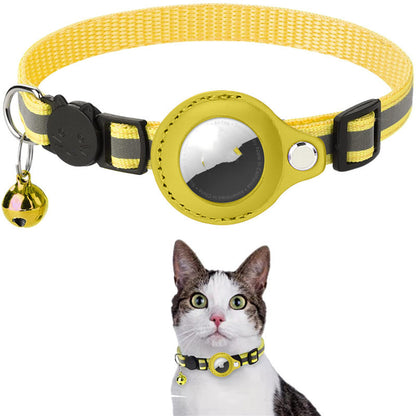 Reflective Pet Collar with AirTag Holder (photo 9)