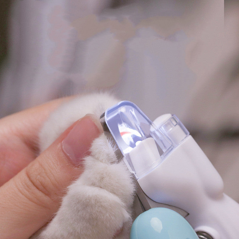 Pet Nail Clippers with LED Light (photo 3)
