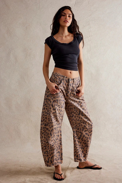 Women's Mid-Rise Wide-Leg Barrel Jeans (photo 43)