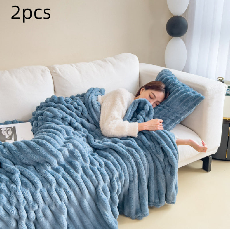 Double-Sided Bubble Velvet Faux Fur Blanket (photo 14)