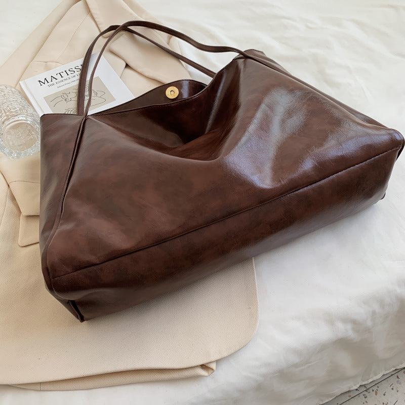 Large Soft PU Shoulder Bag (photo 3)
