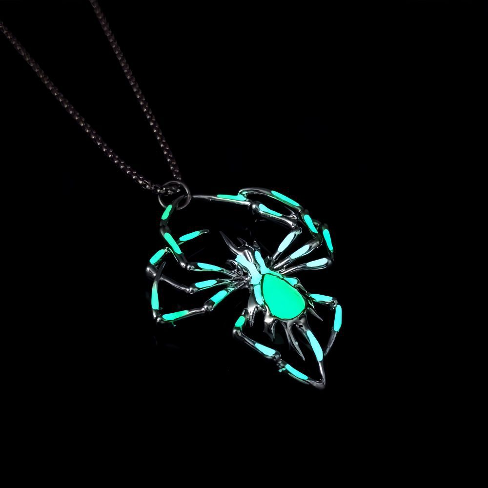 Glow-in-the-Dark Spider Pendant Necklace (photo 4)