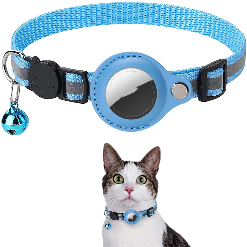 Reflective Pet Collar with AirTag Holder (photo 14)