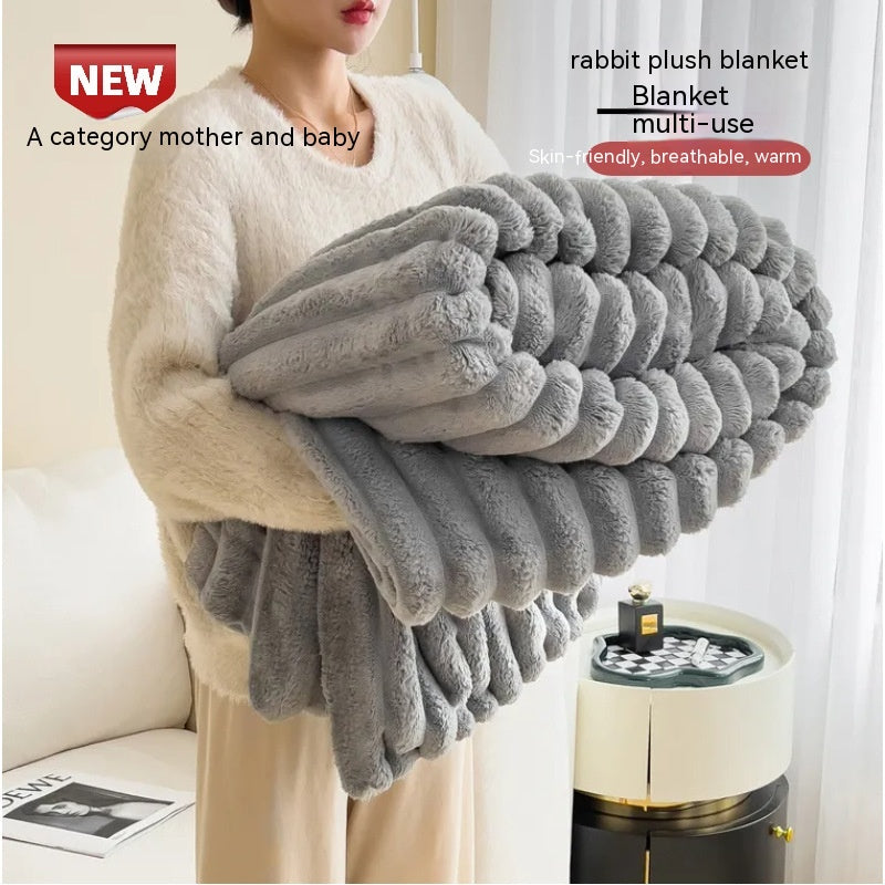 Double-Sided Bubble Velvet Faux Fur Blanket (photo 4)