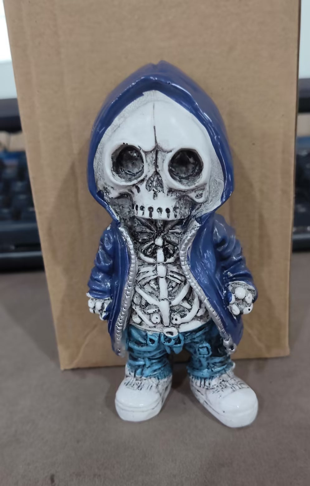 Resin Skeleton Figurine (photo 6)