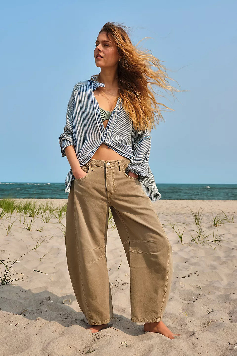 Women's Mid-Rise Wide-Leg Barrel Jeans (photo 22)