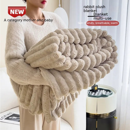Double-Sided Bubble Velvet Faux Fur Blanket (photo 7)